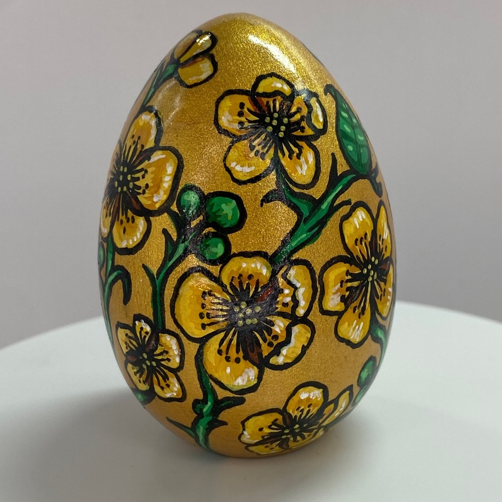 Hand-painted Buttercup Blossom Egg Decor Gift